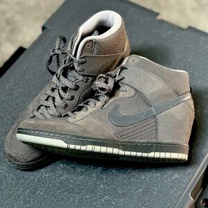 Nike Dunk Sky Hi, Size 10, Grey